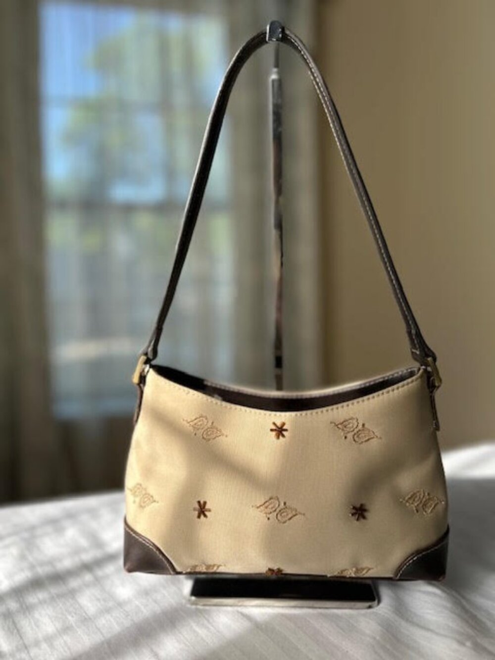 Cream Brown Two-Tone Shoulder Bag Neutral Embroidered Purse